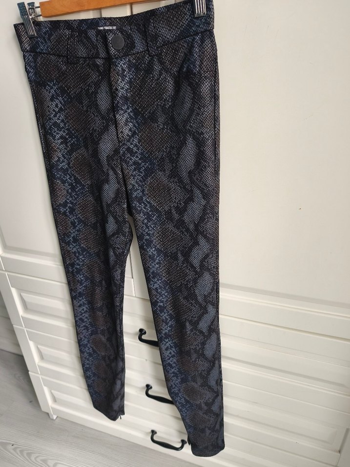 Kadın Gri Yılan Desenli - Görsel 2