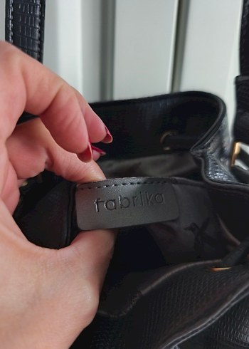 Kemer Detaylı  Deri Çanta - Görsel 3