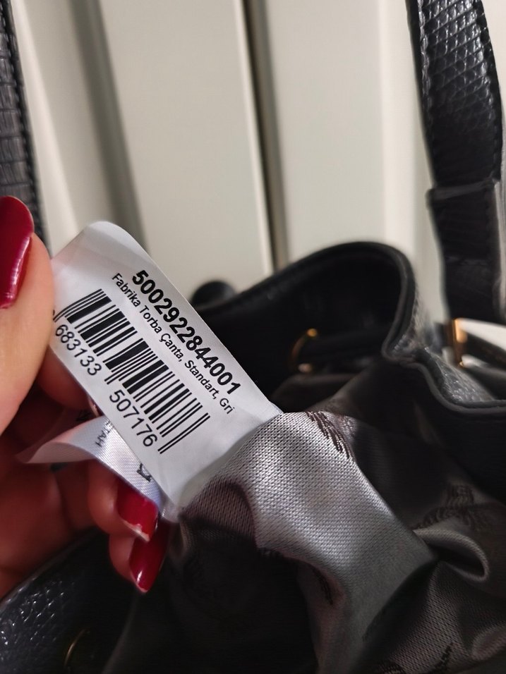 Kemer Detaylı  Deri Çanta - Görsel 4