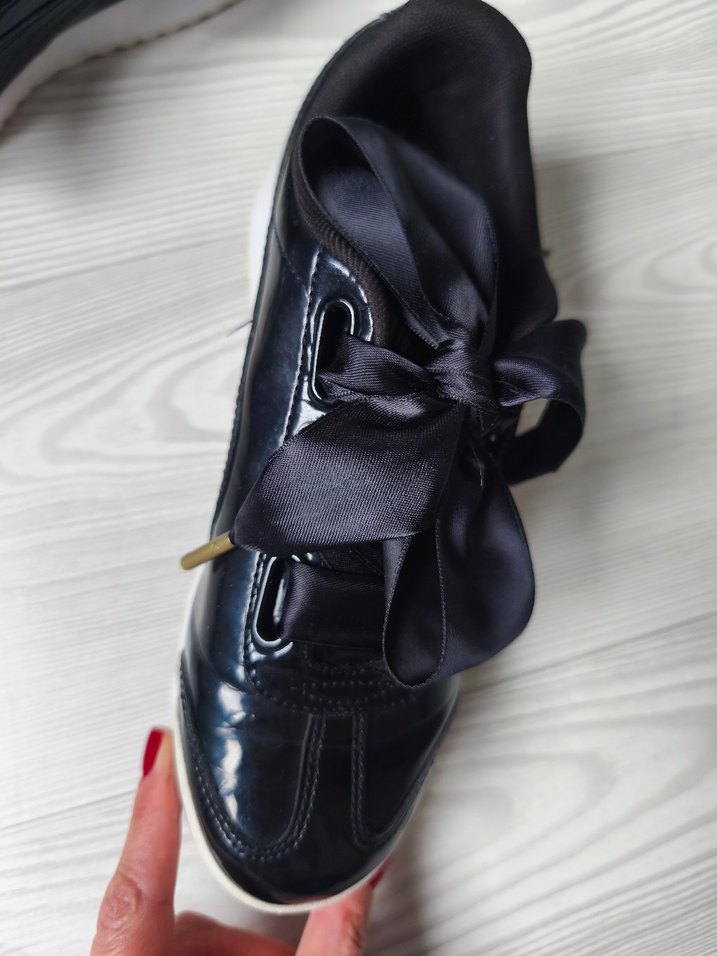 Siyah Parlak Puma Roma Kadın Spor Ayakkabı - Görsel 3