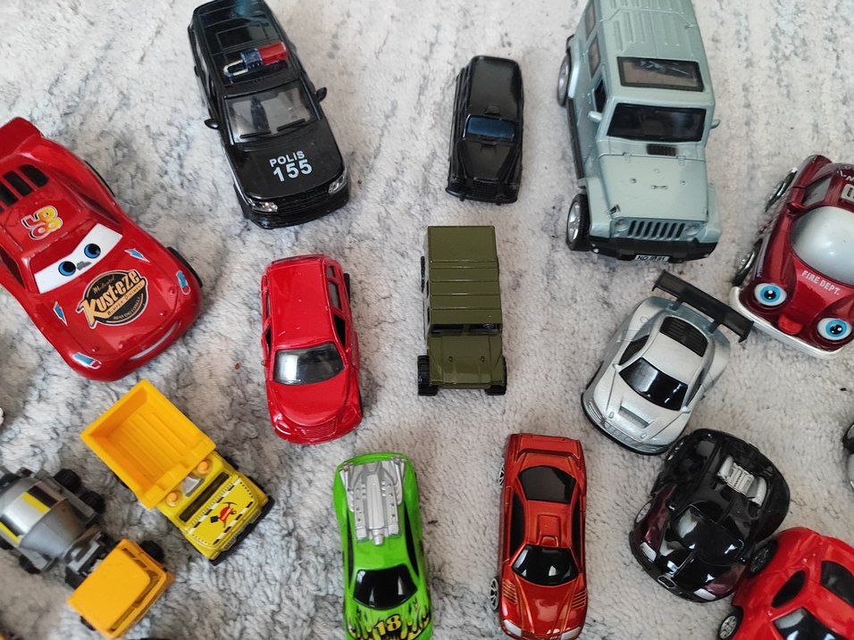 Renkli Mini Oyuncak Arabalar Seti - Görsel 4