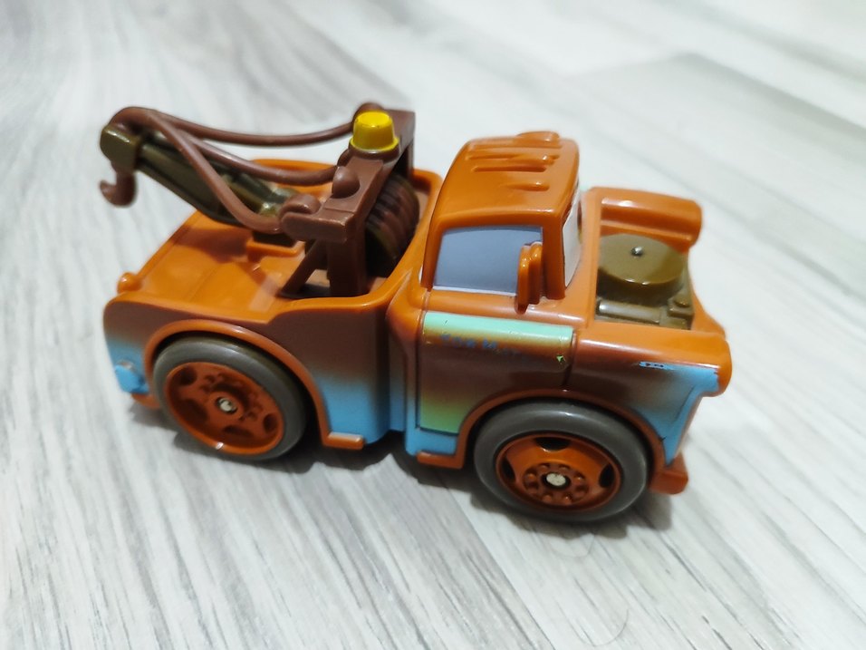 Shake N Go
Pixar Disney's Car
Tow Master Race - Görsel 2