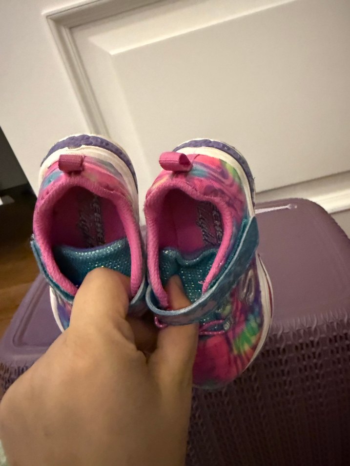 Skechers renkli ışıklı kız çocuk spor ayakkabı - Görsel 2