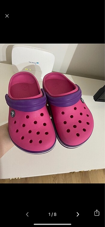 crocs