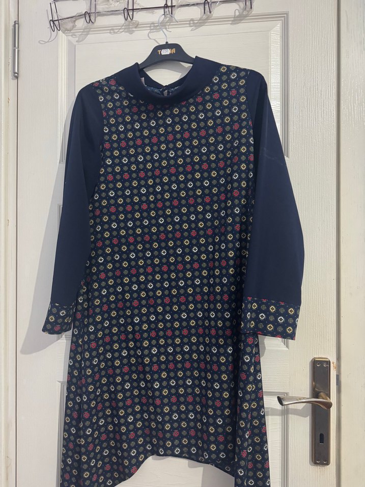 Desenli Midi Kadın Tunik, Uzun Kollu, Düğmeli - Görsel 2