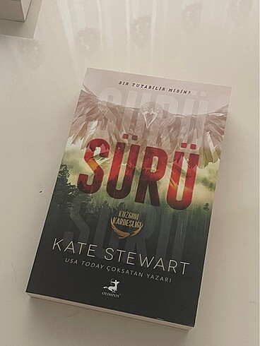 Sürü-Kate Stewart