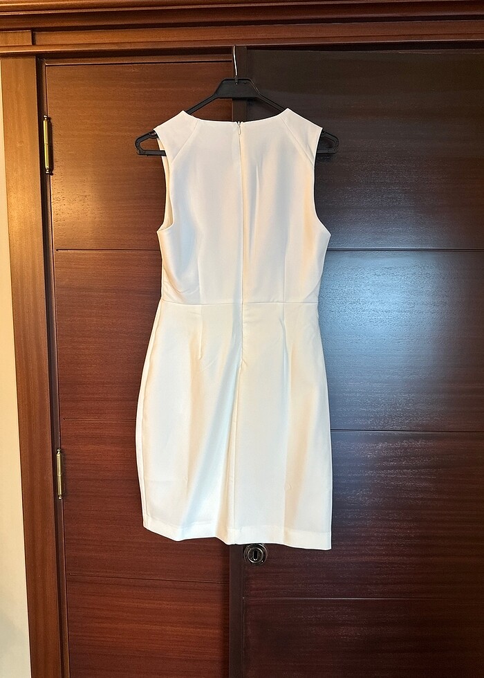BEYAZ KOLSUZ ELBİSE - Görsel 2