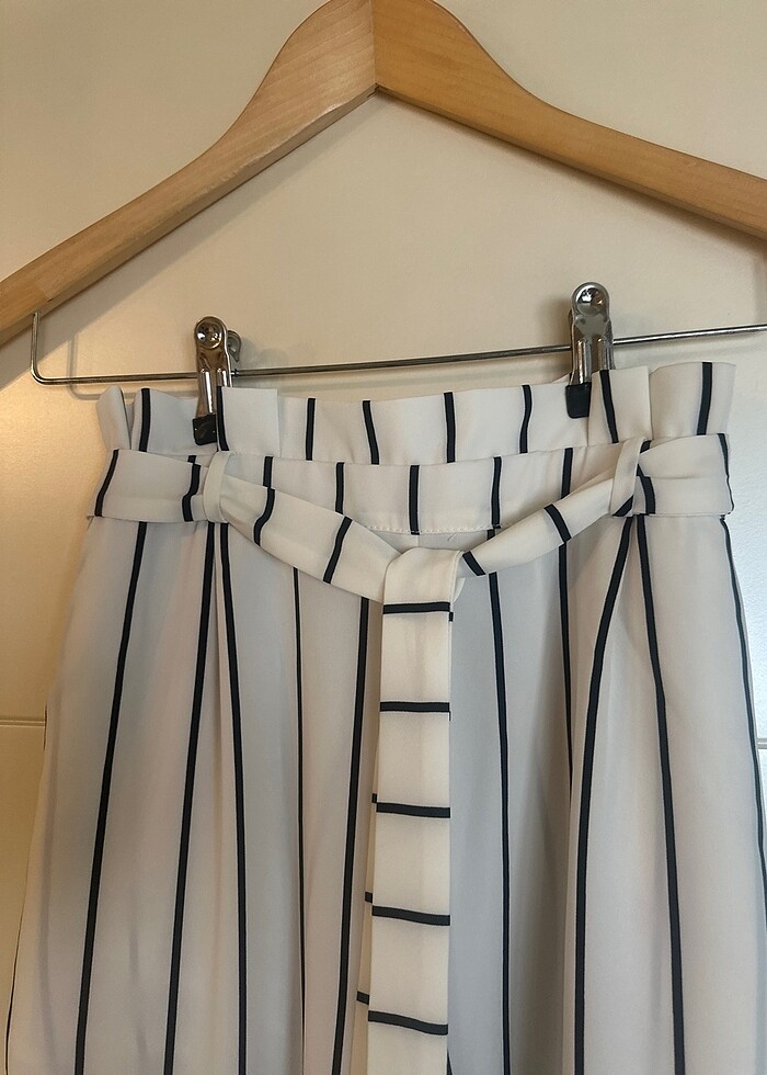 PULL & BEAR ÇİZGİLİ PANTOLON - Görsel 2