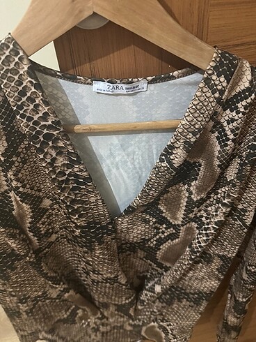 Zara Zara Şık Çıt Çıtlı Bluz