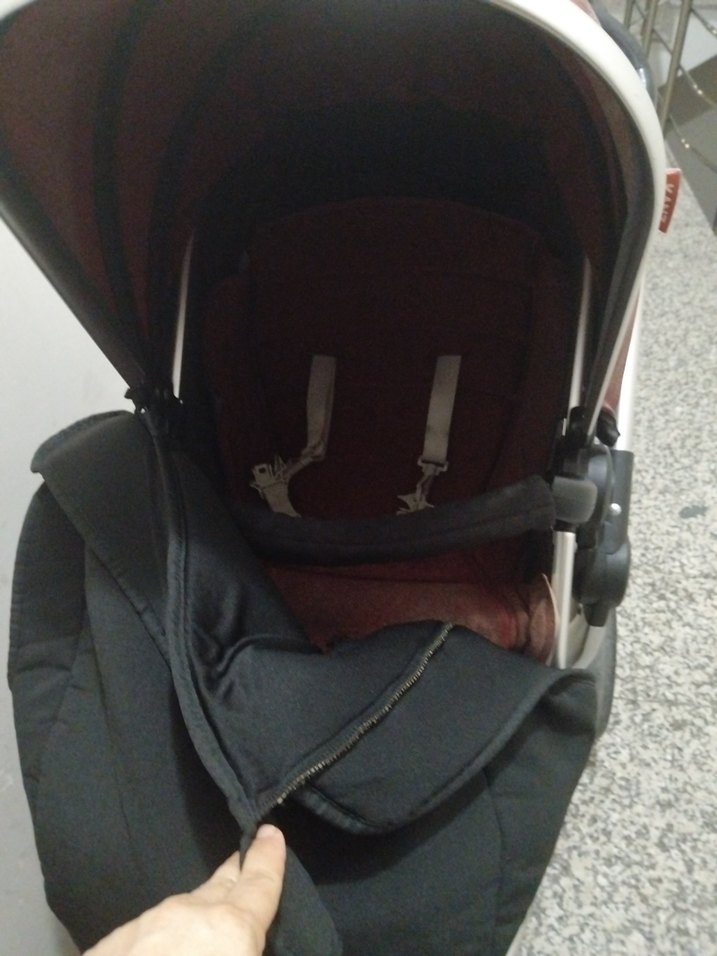 Bordo ve Gri Bebek Arabası - Görsel 4