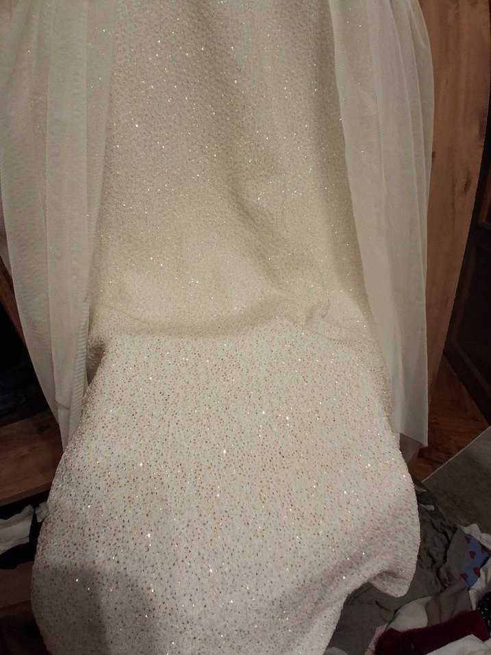 kuyruklu beyaz elbise - Görsel 3