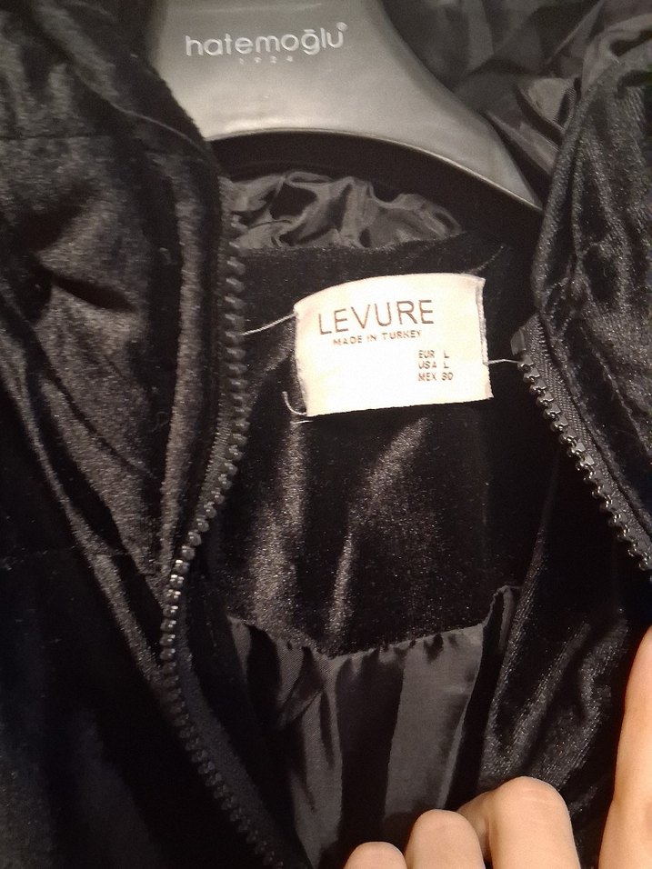 Kürk Detaylı Siyah Kadın Kışlık Mont - Görsel 3