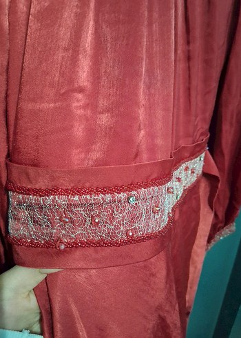 Kırmızı Vintage Nakışlı Uzun Elbise - Görsel 2