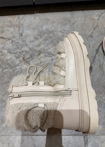 Zara Kız Çocuk Beyaz Peluş Detaylı Bot - Görsel 7