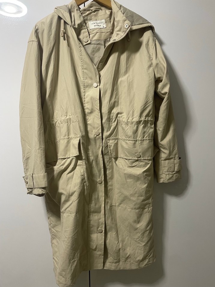 Bej Kadın Uzun Boy Yağmurluk - Görsel 2