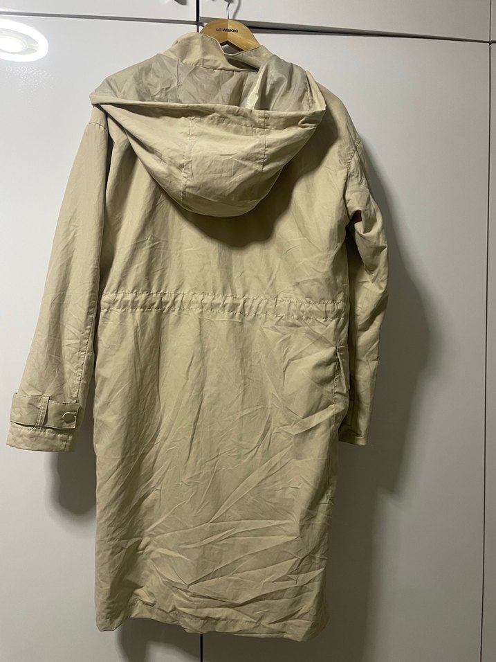 Bej Kadın Uzun Boy Yağmurluk - Görsel 4