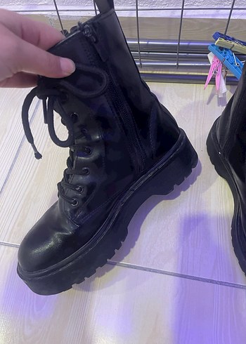 Siyah Bağcıklı Stiletto Topuklu Kadın Bot - Görsel 3