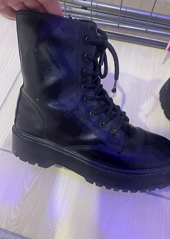 Siyah Bağcıklı Stiletto Topuklu Kadın Bot - Görsel 2