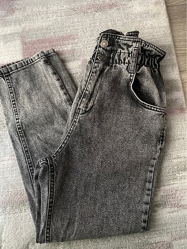 Gri jean