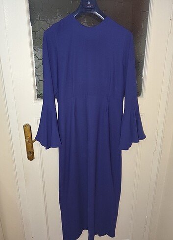 Kolları volanlı mor uzun elbise  - Görsel 2