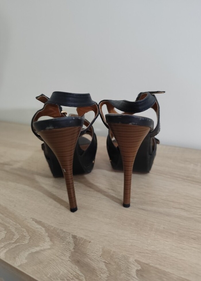 Siyah topuklu abiye ayakkabı  - Görsel 2