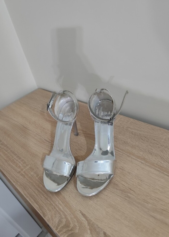 Gümüş renkli abiye ayakkabı - Görsel 4