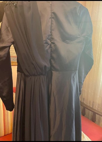 V Yaka Uzun Kollu Gri Drapeli Abiye Elbise - Görsel 8