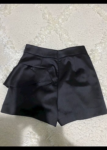 Zara Zara Siyah Saten Volanlı Mini Etek