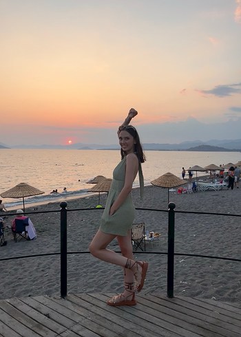 V Yaka Kolsuz Mini Haki Tulum - Görsel 3