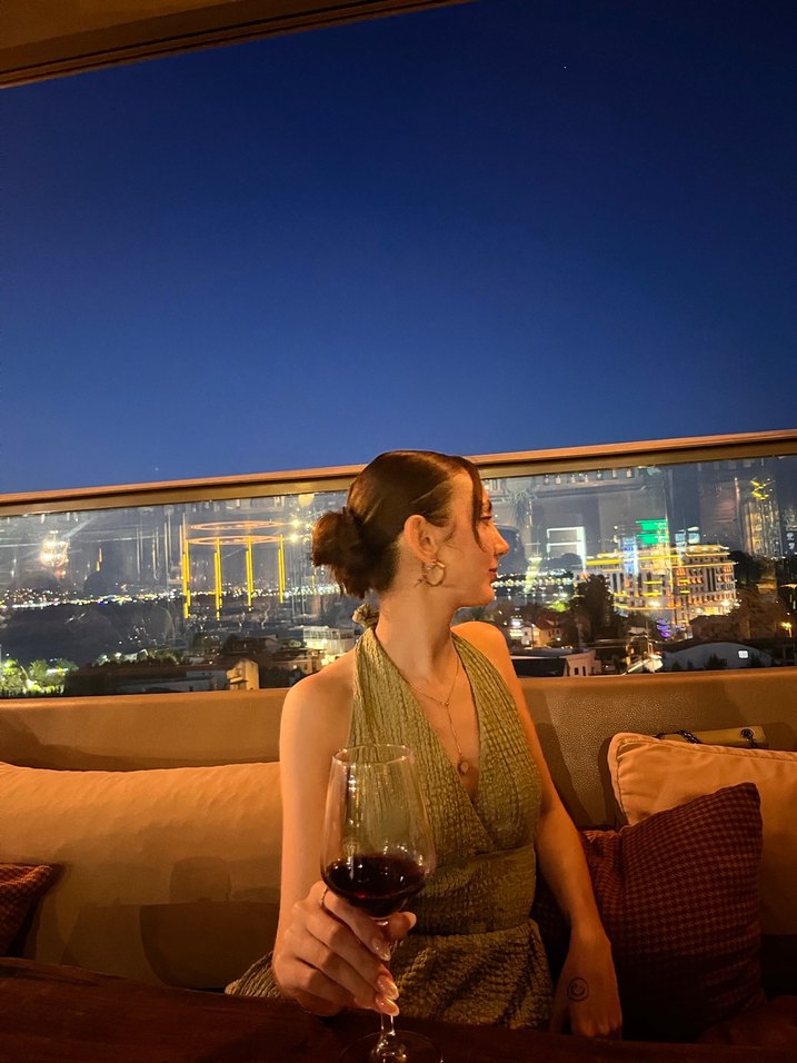 V Yaka Kolsuz Mini Haki Tulum - Görsel 4