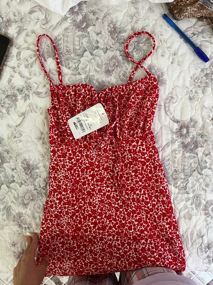 Kırmızı Çiçek Desenli ince askılı  Uzun Elbise - Görsel 2