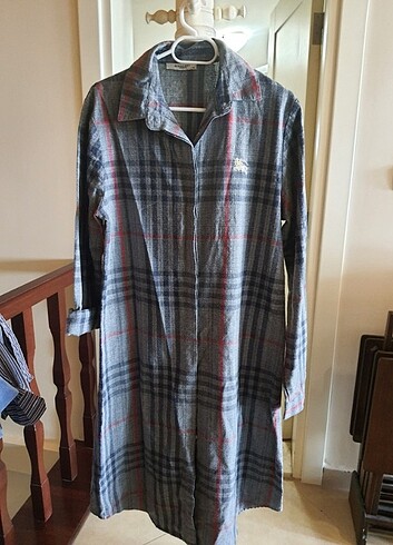 Burberry gönlek