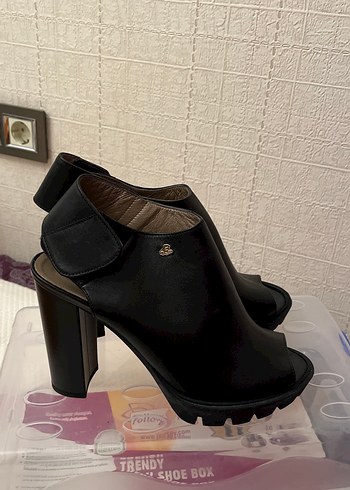Siyah Platform Topuklu Kadın Ayakkabı - Görsel 3