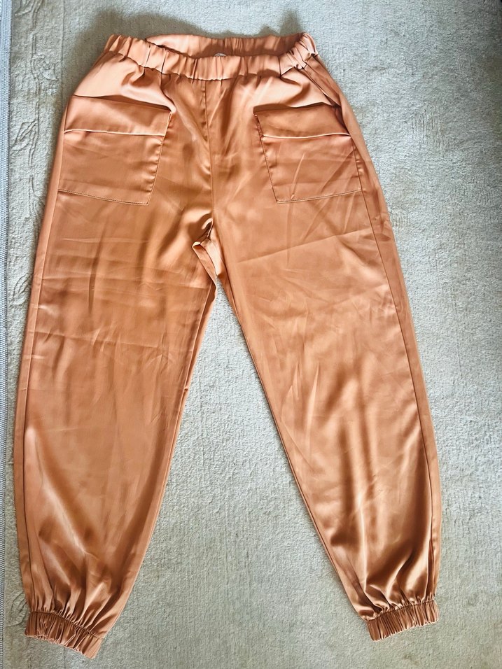 Parlak Kadın Pantolon - Görsel 4