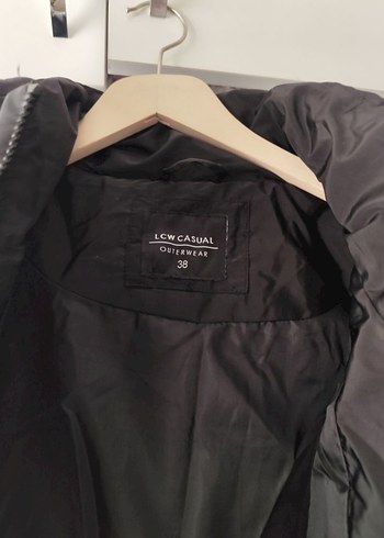 Uzun Siyah Kadın Kışlık Fermuarlı Mont - Görsel 4