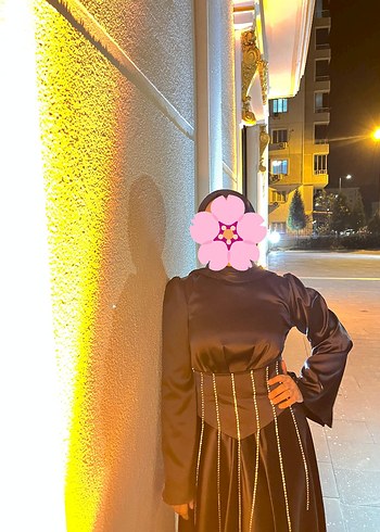 Uzun kemerli taşlı abiye - Görsel 3