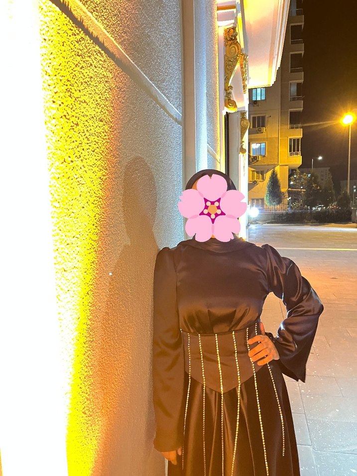 Uzun kemerli taşlı abiye - Görsel 3