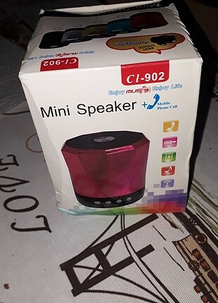 USB. MINI SPEAKER.