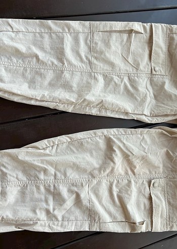 Bershka Kadın Beyaz Paraşüt Kumaş Kargo Pantolon - Görsel 2