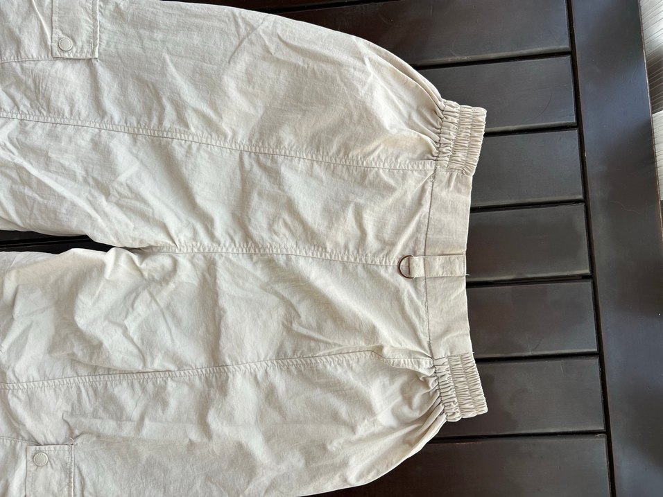 Bershka Kadın Beyaz Paraşüt Kumaş Kargo Pantolon - Görsel 3