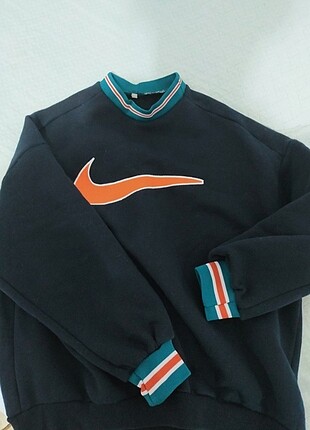 Nike sweatshirt