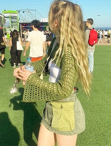 File crop top