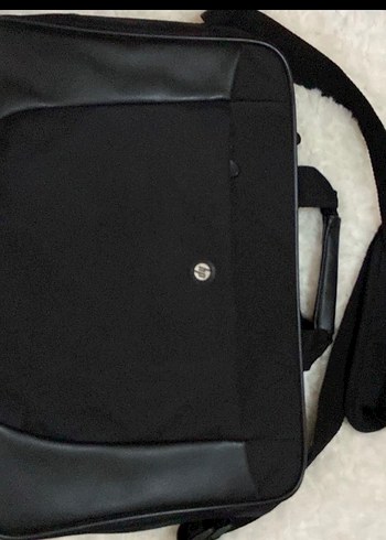 Siyah Fermuarlı Laptop Çantası