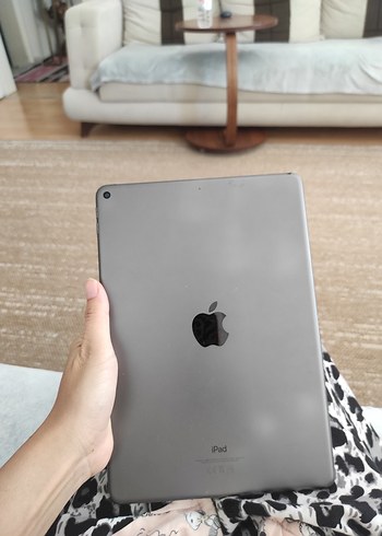 Gri Apple iPad Tablet 9. nesil