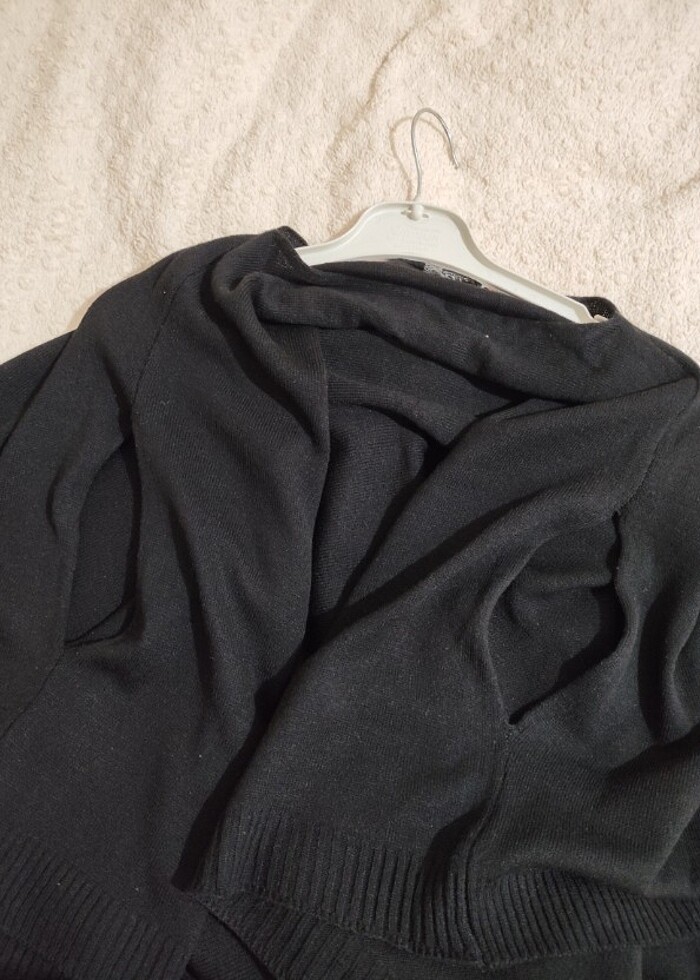 ÇARŞAF VEYA FERACE ÜZERİNE PANÇO - Görsel 3