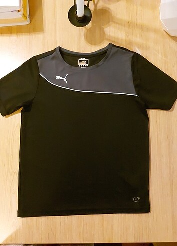 11-12 Yaş Beden siyah Renk Puma spor tşört
