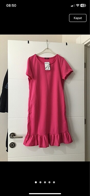 Pembe elbise