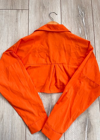 Turuncu crop gömlek - Görsel 4