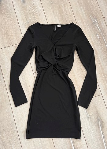 H&M Siyah Drapeli V Yaka Uzun Kollu Kadın Elbise - Görsel 2