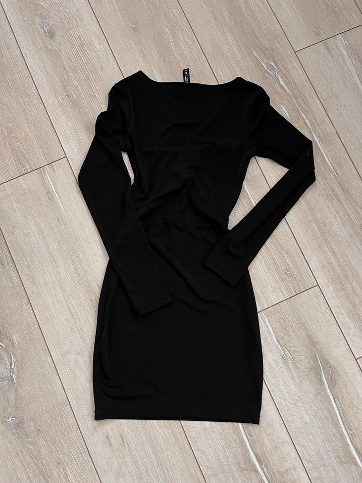 H&M Siyah Drapeli V Yaka Uzun Kollu Kadın Elbise - Görsel 4